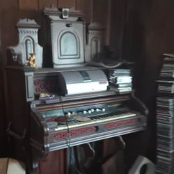 Old Organ 