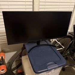 34” Ultrawide LG Monitor