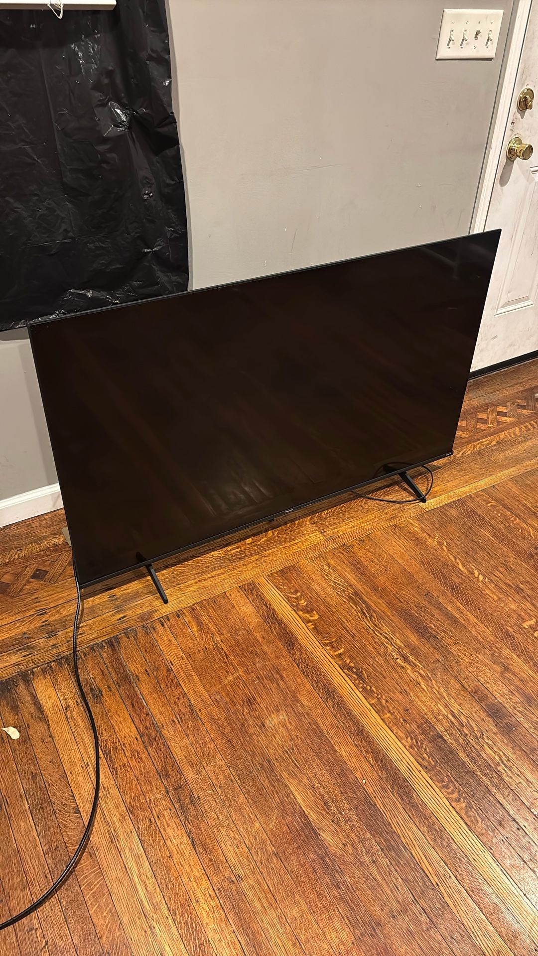 Hisense 58 4K UHD Roku Smart TV 