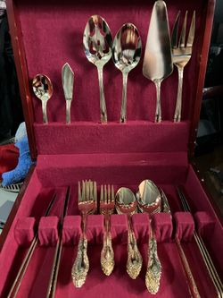 46 pc gold plated cutlery set Best offer