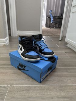 University Blue Jordan 1s **AUTHENTIC**