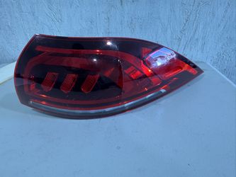 2023 Mercedes Gle Right Taillight 