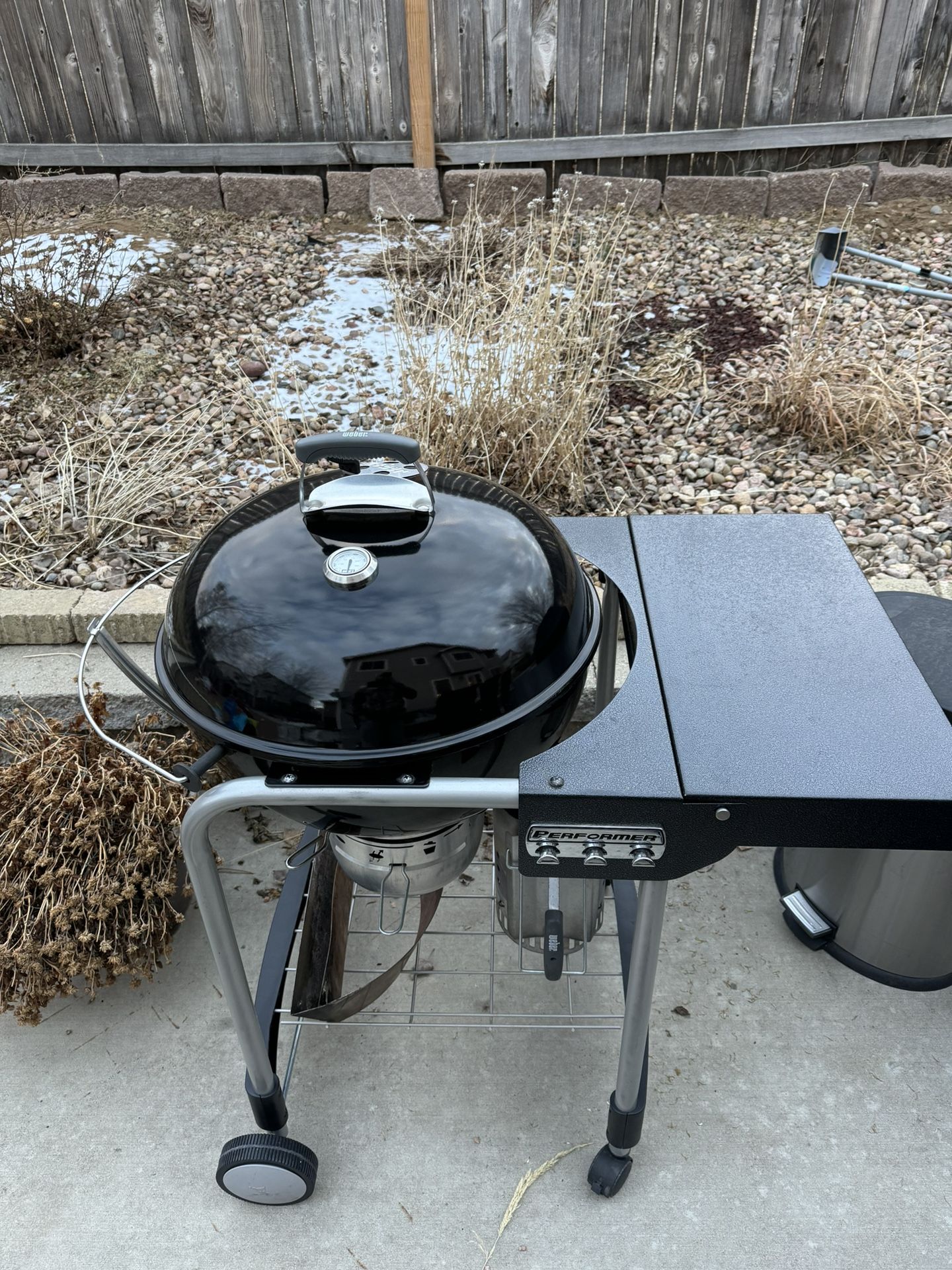 Weber kettle Performer Grill 22”
