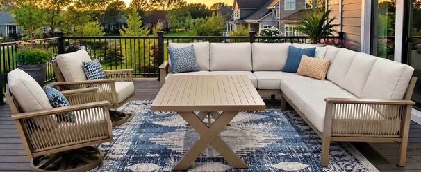 *New In Box Patio Furniture* Aluminum Patio Sectional With 2 Swivels And Olefin Cushions