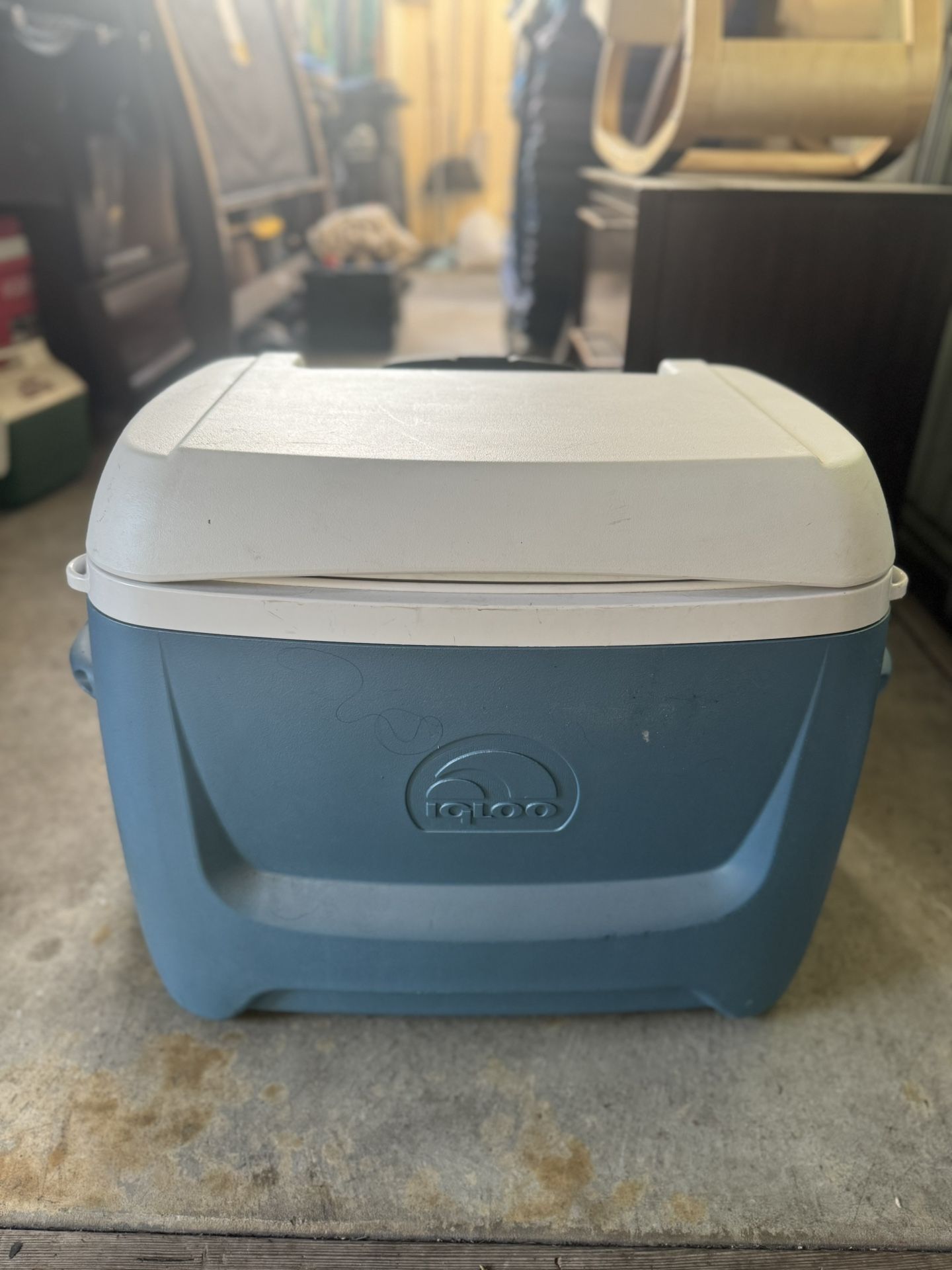 62QT Igloo Cooler