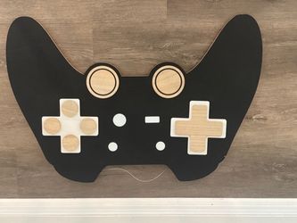 Wooden Game Controller Wall Decor