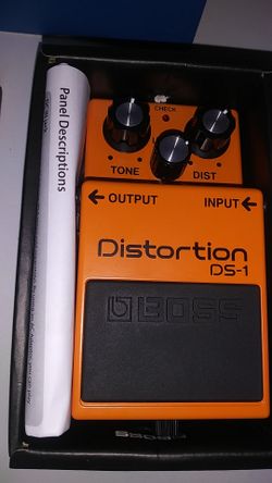 Distortion pedal