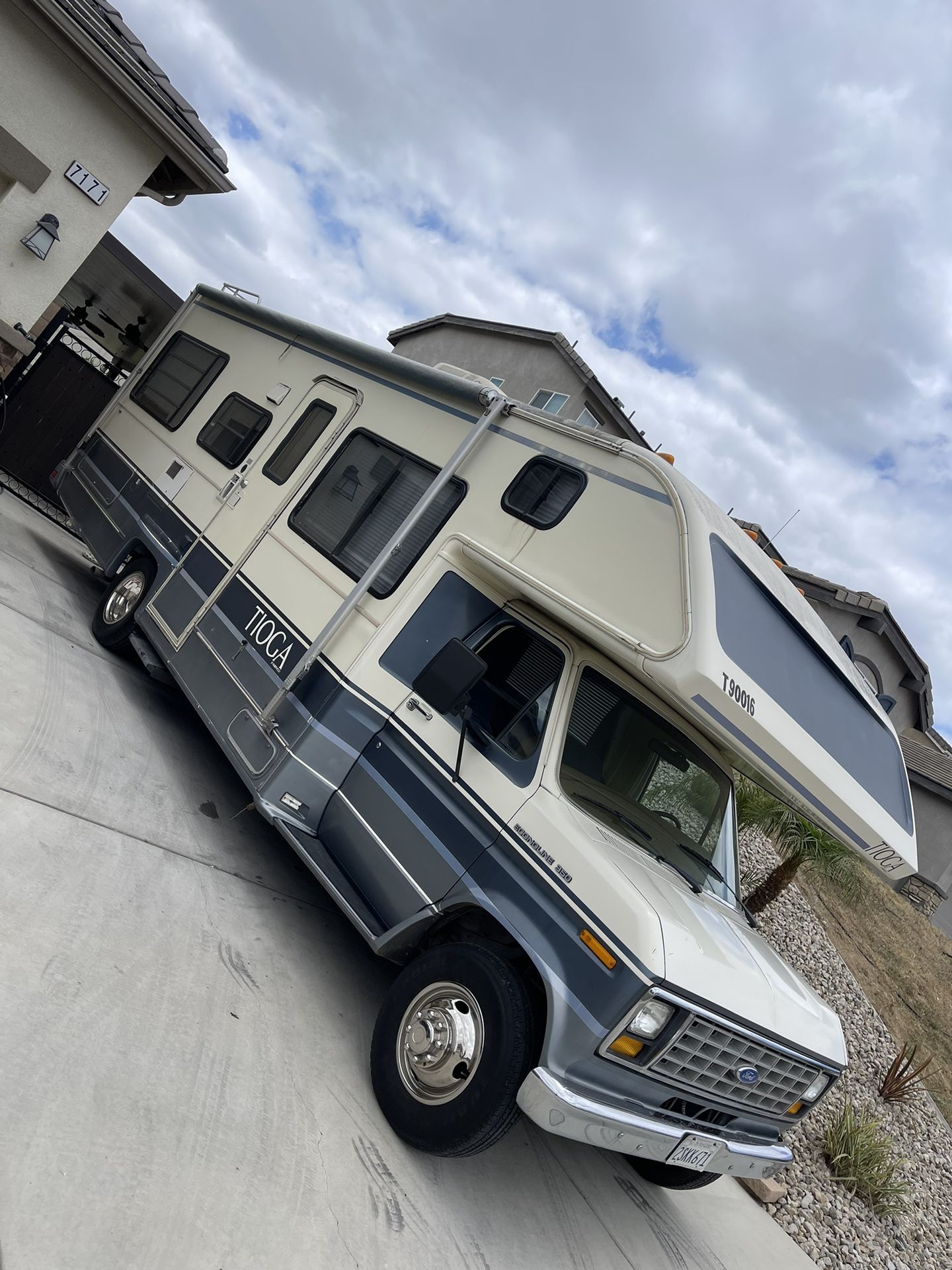 1990 Tioga Ford Motorhome