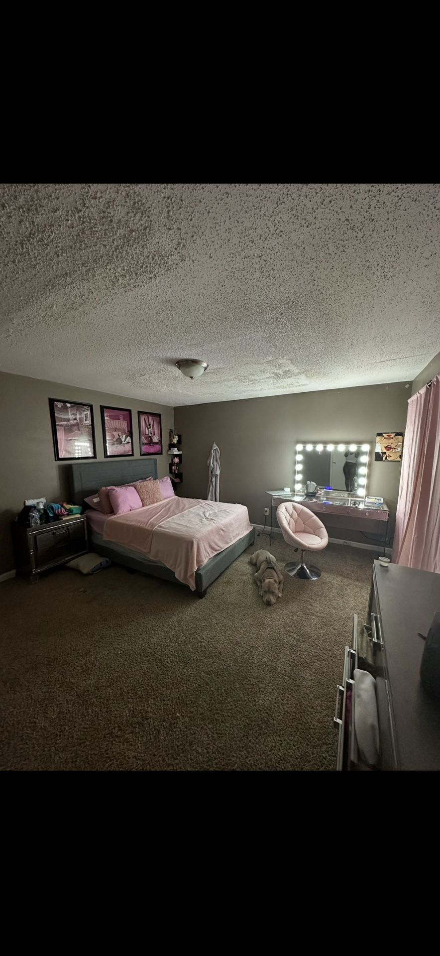 Bedroom set Queen Size (Bed Frame, 1 Nightstand, Dresser) [Mattress Is Available If You would Like It]