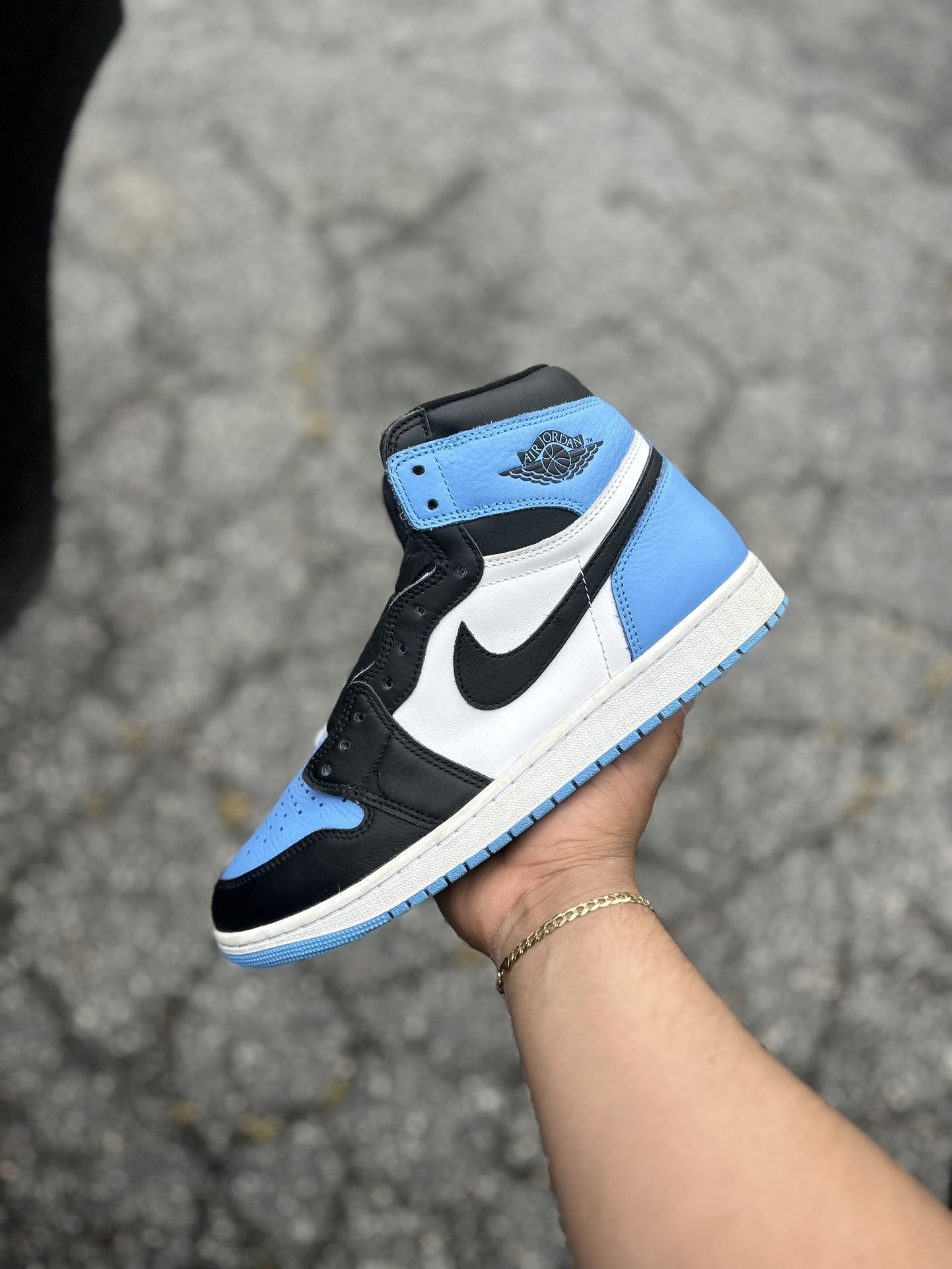 Jordan 1 UNC Toe Sz 11