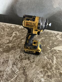 Dewalt Impact Con Una Batería
