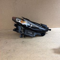 Mazda 3 Right Headlight Non Afs 2019 2020 2021 2022 2023