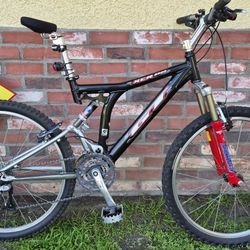 Mountain Bike Dual Suspension Xcr2000gt