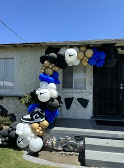 Graduation Balloon Garland