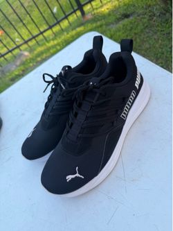 Women pumas size 10wmns