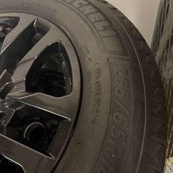 265/65R18