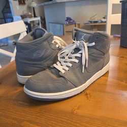 Nike Air Jordan 1 Phat Mid Cool gray carbon