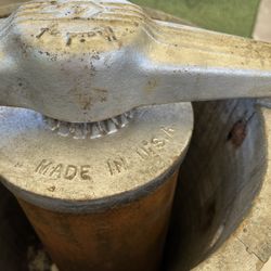 Antique Ice Cream Maker (good for display)