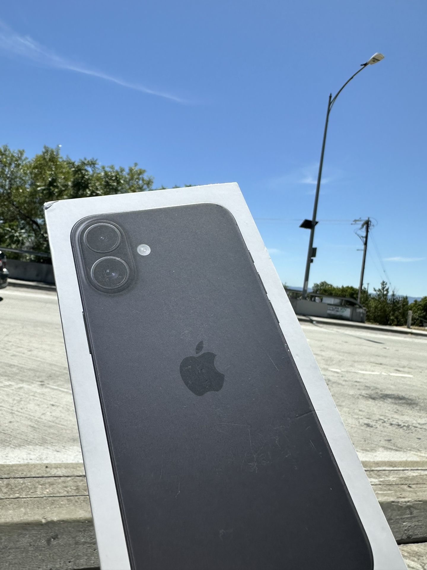 New Apple iPhone 16 Plus 256gb Black Unlocked New Sealed I Can Come To You