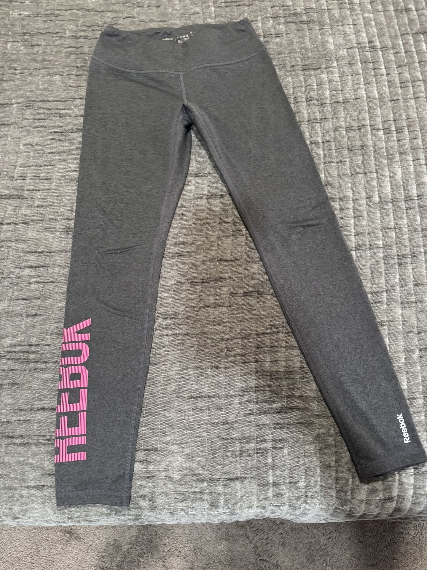 Fleece Reebok Gray Leggings With Pink Logo