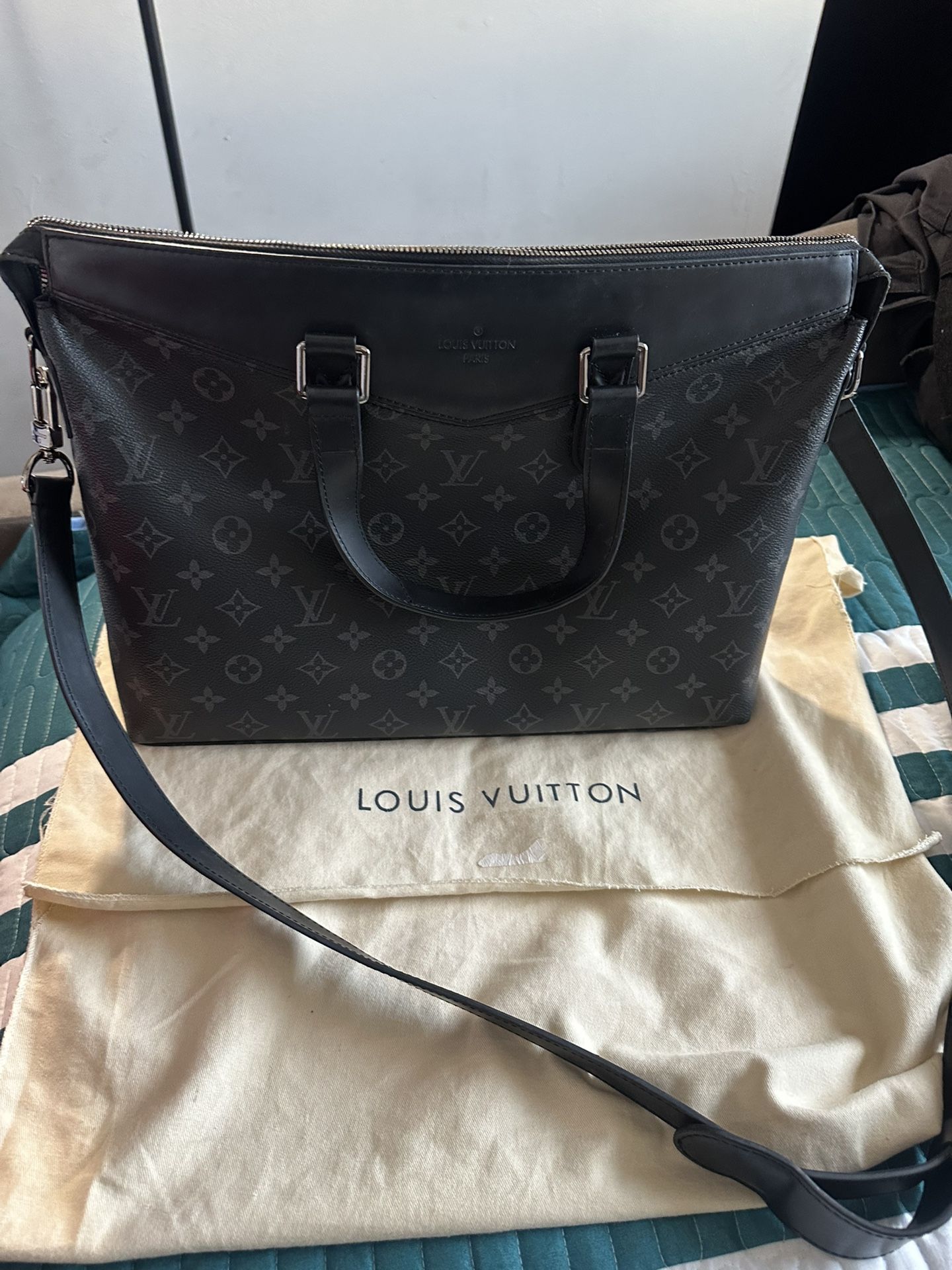 Louis Vuitton authentic Briefcase bag 2021 bag only Price Negotiable Serious Buyer Only Don’t Waste My Time