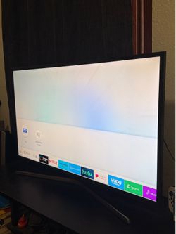 40-inch 4K Ultra HD smart LED TV Samsung