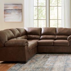 Bladen 2-Piece Sectional Couch 