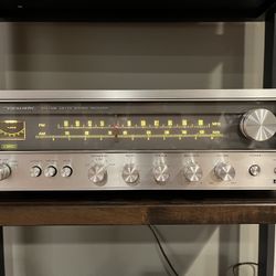 Vintage Stereo Receiver 