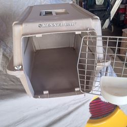 Dog  Travel Box  As New  Make Offer Have 2 