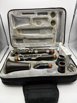 Gibson Baldwin Music EducationStudent Clarinet Case & Access Good Condition