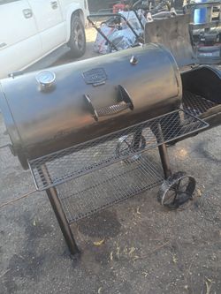 BBQ smoker