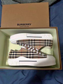 Burberry Shoes