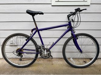 For Sale: Roadmaster Premiera Mountain Bike – Reliable & Ready to Ride!