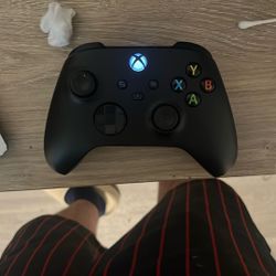 Xbox Controller  Series X  With Charging Battery 