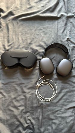 Apple AirPods Max - Excellent Condition