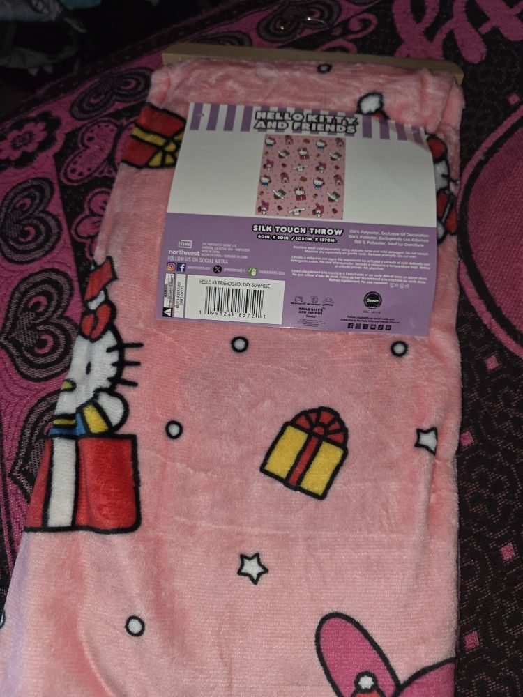 Hello Kitty Christmas Toddler Blanket