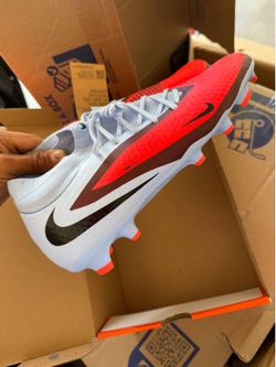 Nike soccer shoes/cleats