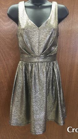 Size Small Metallic Short Formal $26