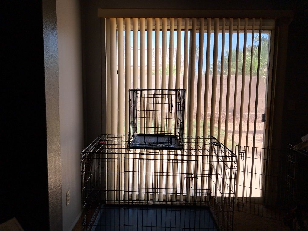 Dog Crates ,small Large, Avon Glass Red Dishes ♥️