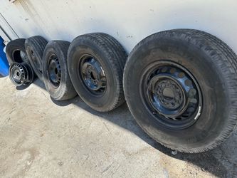 5 sprinter wheels w Michelin Agilis tires LT245/75R16