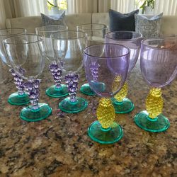 8 Acrylic Wine Glasses with decorative grapes and pineapple motif