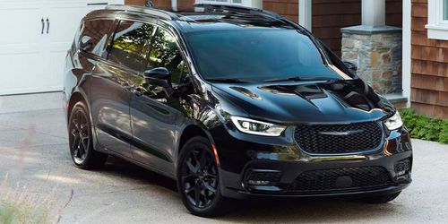 Hello selling  2025 Pacifica  Chrysler