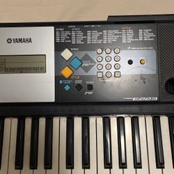 Yamaha PsrE223