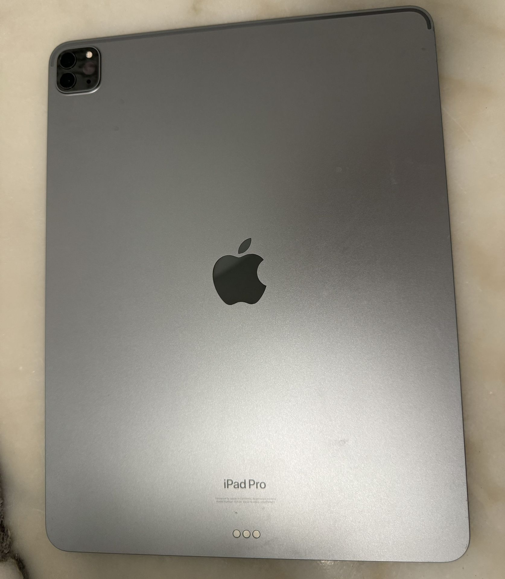 iPad Pro 12.9in (6th Generation) - WiFi 