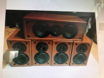 Set Speakers Jamo S413 5.1 Speakers System. Work great.