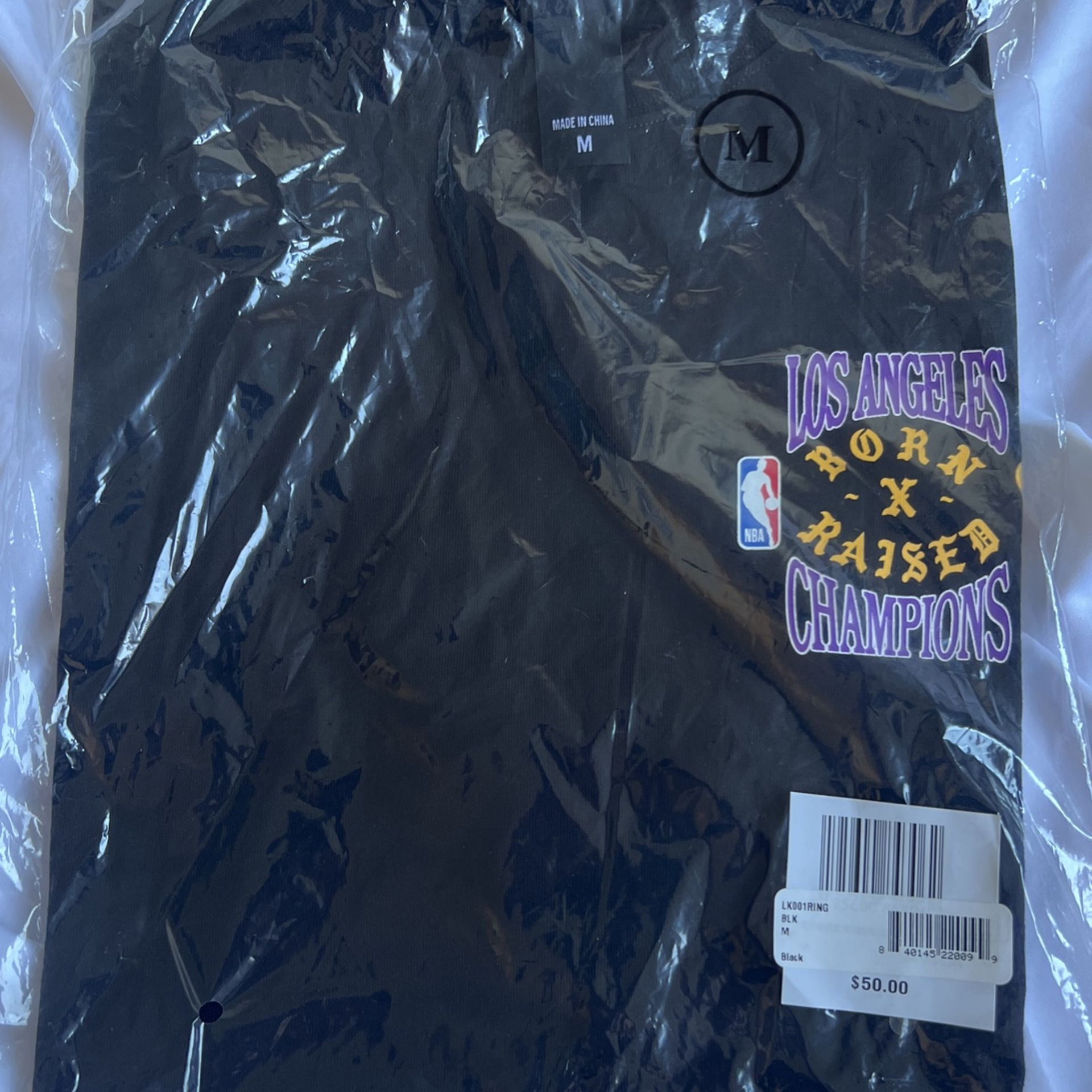 Born X Raised Los Angeles Lakers 2020 Champions T-Shirt for Sale in San  Fernando, CA - OfferUp