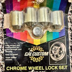 Vintage Wheel Locking Lug Nut Set of 4 Cal Custom w/Key 7/16" x 20 RH New