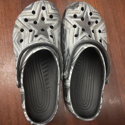 Crocs Size 9  Men / 11 Women