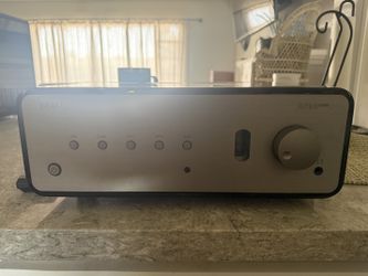 Peachtree Nova220SE Integrated Amplifier – Piano Gloss Black (Near Mint + Tube Upgrade)