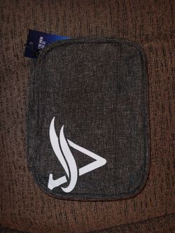 Electronic accessory pouch